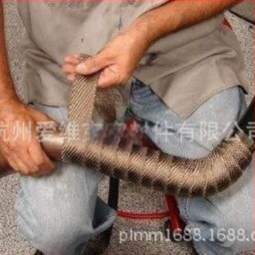 Bazalto pluošto izoliacinė juosta ritėje, aukštai temperatūrai; atsparumo temperatūra 900°C; darbinis diapazonas -50…900°C; šilumos laidumas 0.03 W/mK; šerdis: bazalto pluoštas