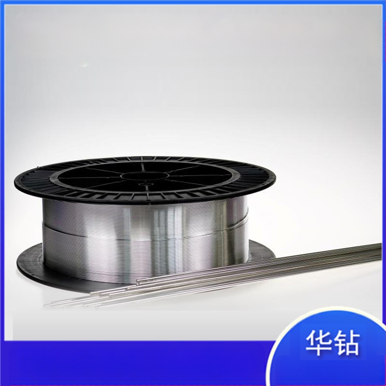 Flux-core žica za zavarivanje, bakar-aluminijska serija, jezgra tip, pogodna za zavarivanje bakra, željeza, aluminija i nehrđajućeg čelika, pakirana u kutiju