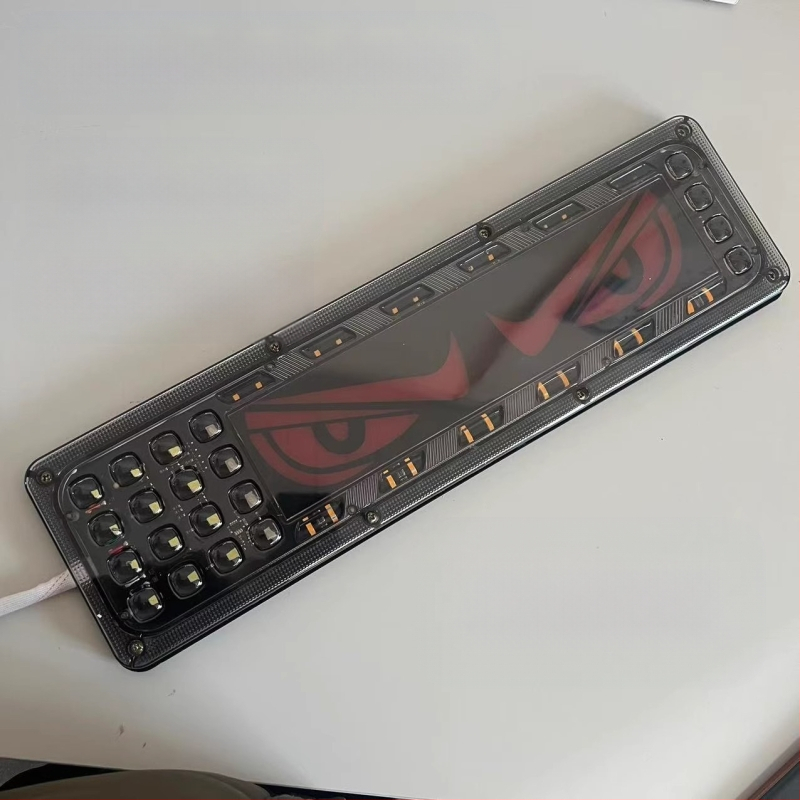 Οπίσθιο φανάρι φορτηγού – Lion Dance Eye, 12–24V, καθολικό για φορτηγά και ρυμουλκούμενα, ζωή 10.000 ωρών