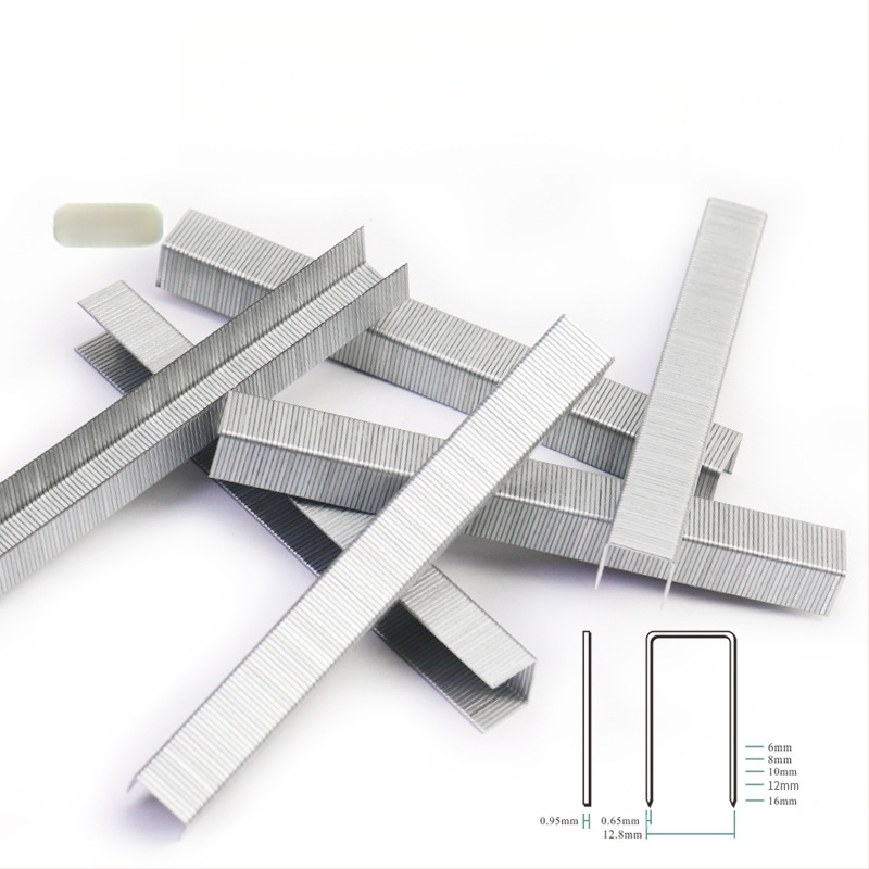 Пневматичен пистолет за кодни пирони за мебели и опаковане — 8006 кодни пирони, 5000 патрони