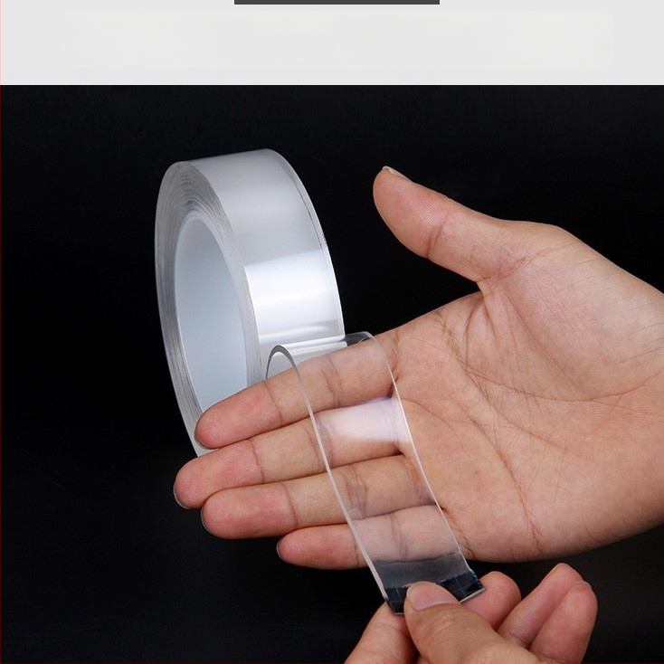 Nano klijų dvipusė lipni juosta, skaidriems stiklams, perforacijų neturi; skirta biurui ir namams; storis 0.7–1.4 mm; plotis 2–20 mm; ilgis 2–10 cm.