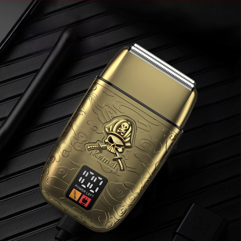 Kemei KM-TX15 Ηλεκτρικό ξυριστικό με LCD οθόνη, διπλή κεφαλή κοπής με κίνηση ανάστροφου, αποσπώμενη και πλενόμενη κεφαλή, αυτονομία 120 λεπτών, επαναφορτιζόμενος κινητήρας με αιωρούμενη κεφαλή