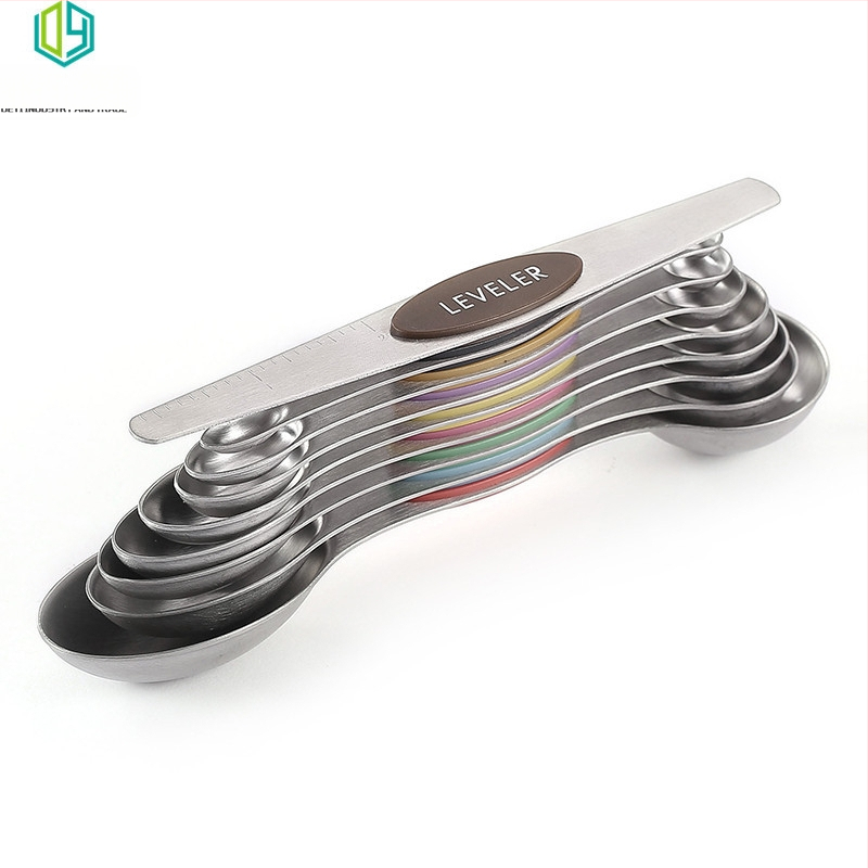 Двуглави мерителни лъжички 9-частов комплект за печене със градуирани чаши и скала