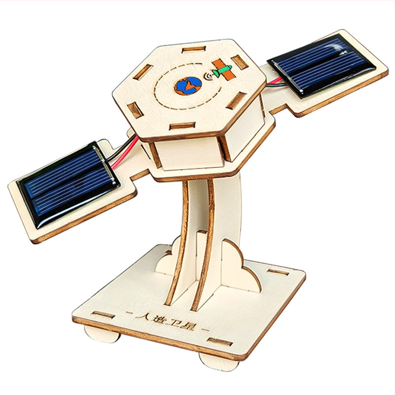 Koka zinātniski izglītojoša rotaļlieta ar DIY elektrisko satelītu komplektu pusaudžiem 7–14 gadiem