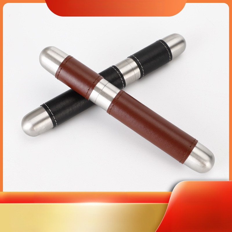 Nerūdijančio plieno cigaro vamzdelis su odine dėžute, cilindrinė forma, atskira pakuotė, logotipas atspausdintas