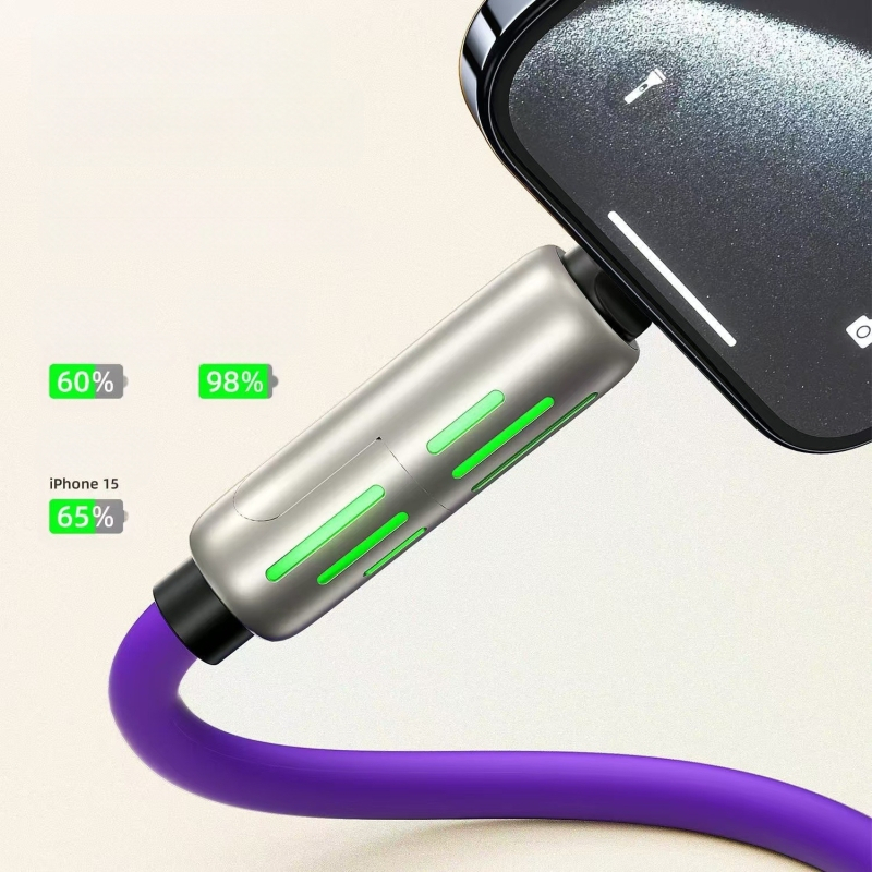4-u-1 kabel za brzo punjenje i prijenos podataka s Lightning i USB-C priključcima, LED indikator
