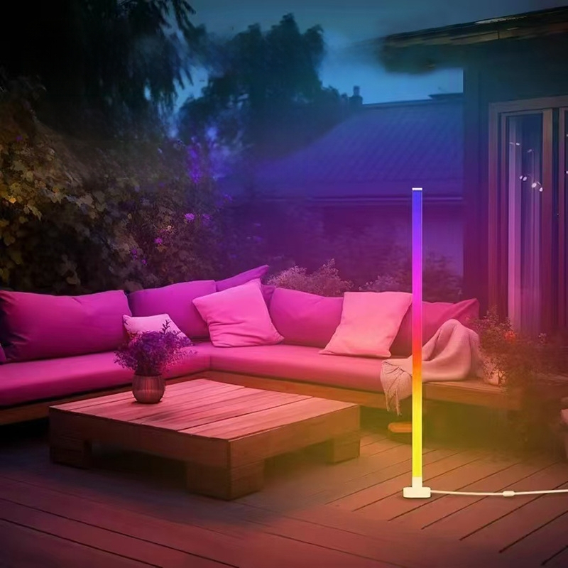 Φωτιστικό δαπέδου LED με τηλεχειριστήριο, εμβέλεια φωτισμού 10–15 τ.μ., CRI 80–90, μοντέρνος μινιμαλιστικός σχεδιασμός