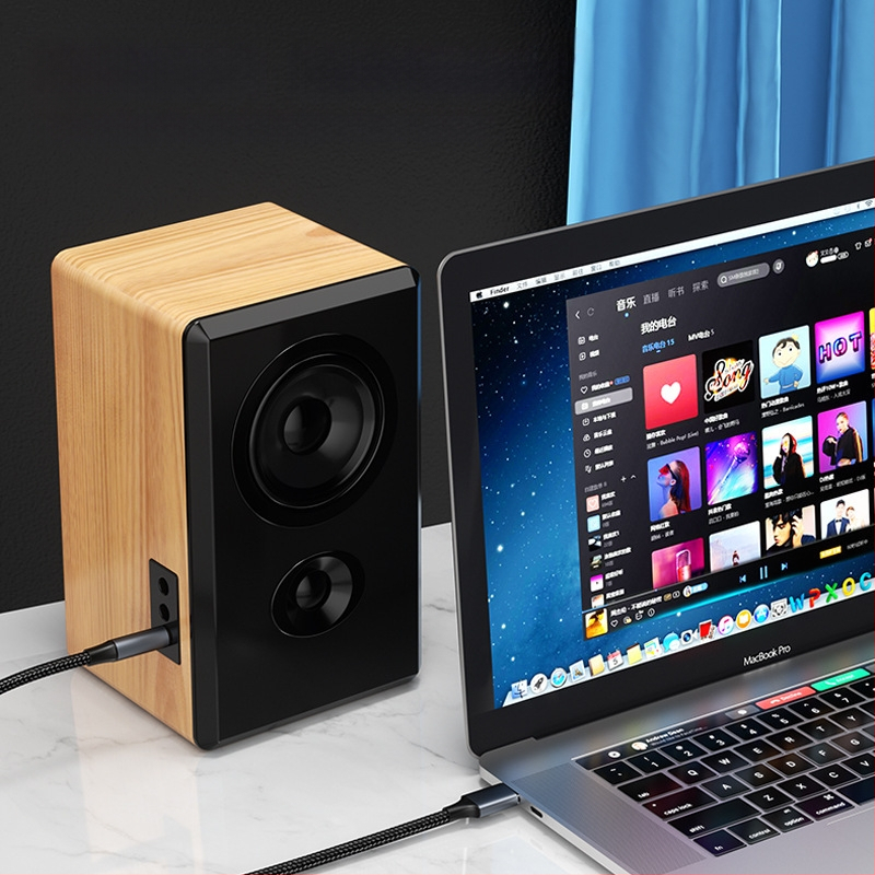 USB към 3.5 мм аудио кабел за PC – никелирано покритие, нейлоново ядро, медни проводници, тегло 0.03 кг