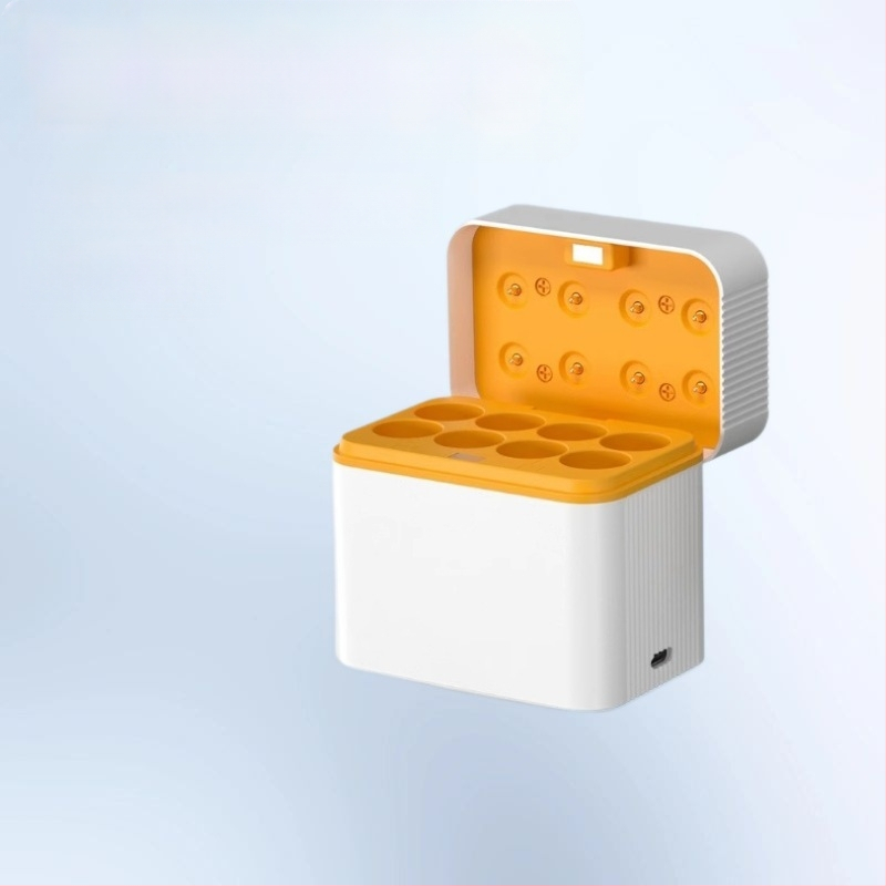 8-слотово интелигентно флип зарядно за AA NiMH батерии, Type-C порт, изход 5V DC 2A