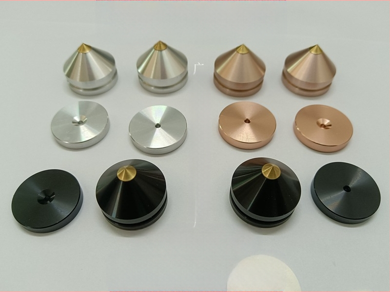 Αλουμινένια πόδια για ηχεία και εξοπλισμό ήχου με αντιδονητικές βάσεις (υλικό: κράμα αλουμινίου; εφαρμογή: ηχεία, CD-παίκτης, ενισχυτές; λειτουργία: απορρόφηση κραδασμών)