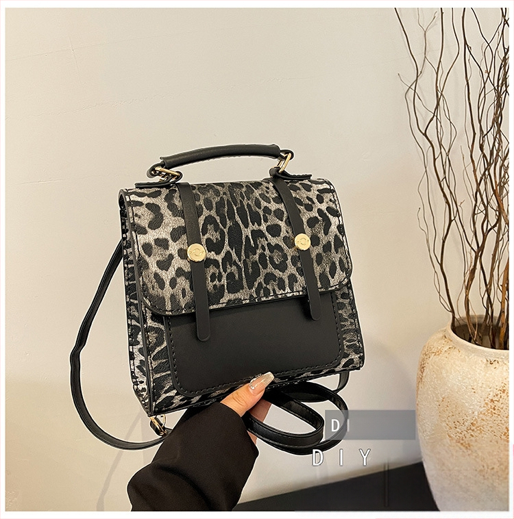 Кембридж стил чанта за рамо от PU, без подплата, затваряне с капак, две дръжки за рамо, подходяща за ежедневна употреба