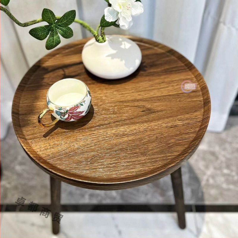 Кръгла масичка за кафе за дневна с дървен скелет и повърхност от изкуствена плоча, модерен минималистичен стил, без отделения