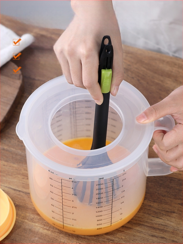 Didelis talpos matavimo puodelis su dangteliu, neleidžiantis purslinti, su matavimo žymėmis