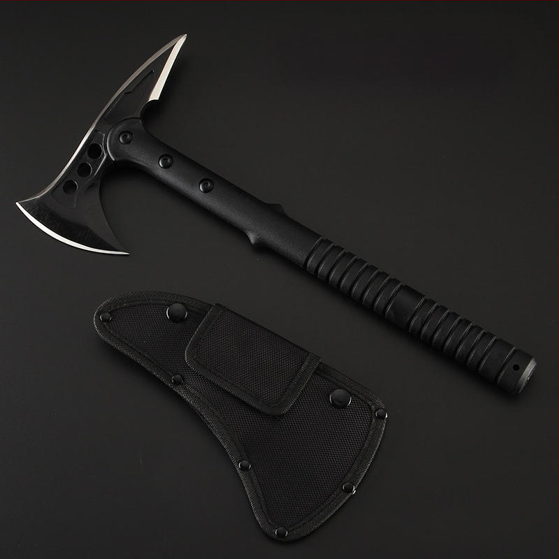 Ellujäämise taktikaline kirves haamriga peaga, tulekustutuse tipps, 420 roostevabast terasest, kõvadus 55–57 HRC