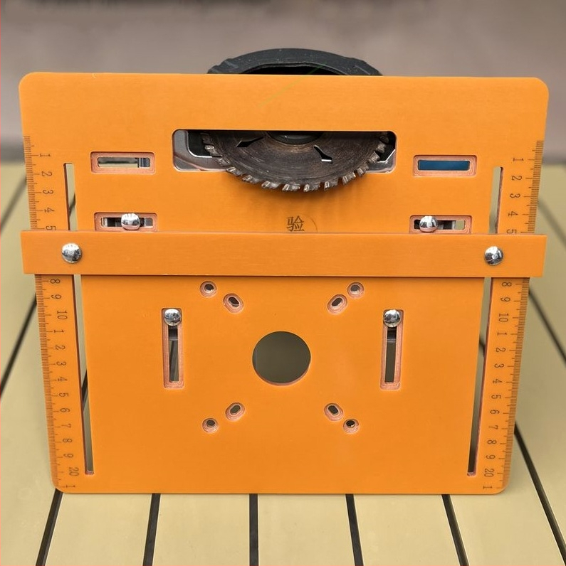 Drvena baza ploča s mjernom skalom i laserskim vodilom, Bakelitni rezni dodatak