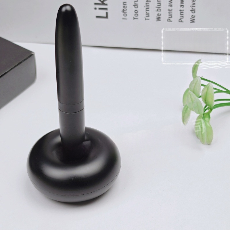 Metāla biroja pildspalva ar gravētu logotipu, 60 g, korpuss elektroplatinēts, piemērota rakstīšanai un biznesa dāvanām, pielāgošana pieejama