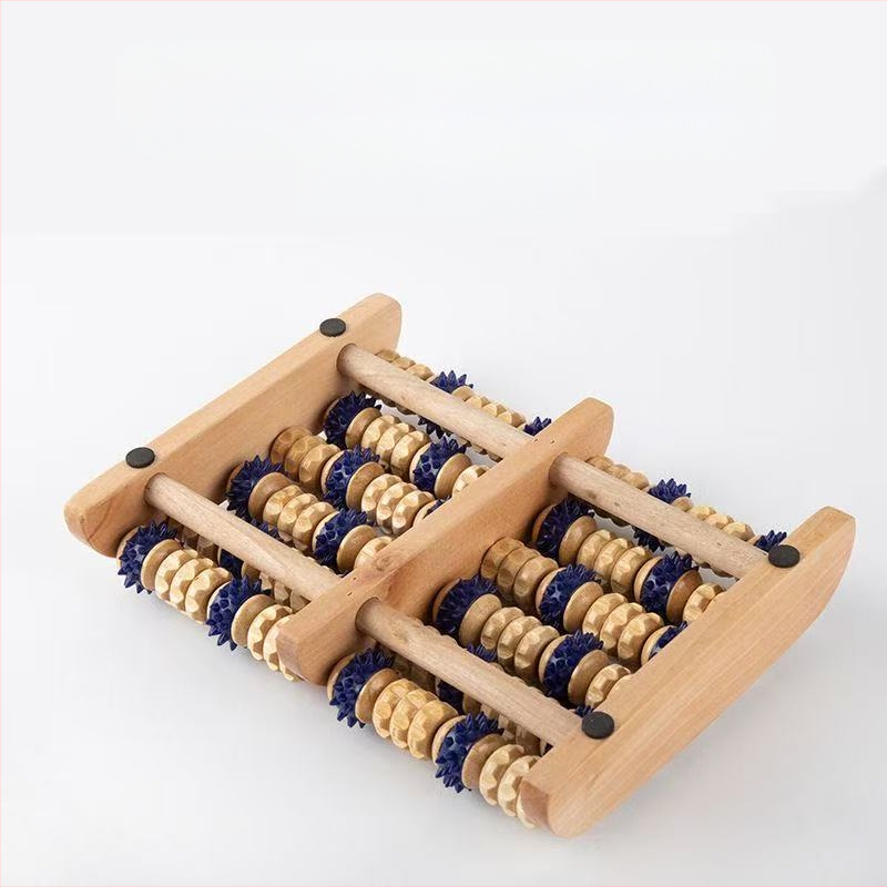 Šesteroredni masažer od čvrstog drveta za stopala i listove, s valjkom za točke na podnožju