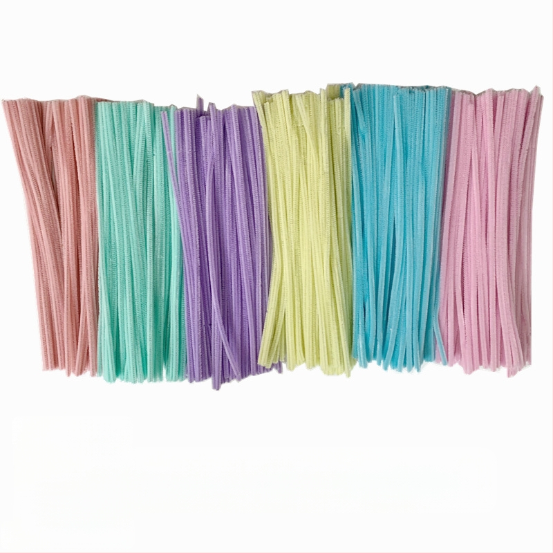 Rūpīgi izgatavots pūkains komplekts ar vērpšanas nūjiņām – pūķa kucēns, izglītojoša demontāžas un salikšanas rotaļlieta jauniešiem, Ella Toys