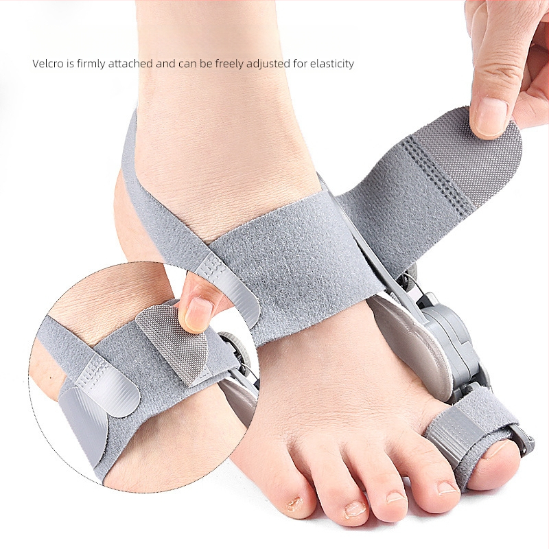 Pēdas pirksta korektors – Pirkstu atdalītājs; Materiāli: ABS, neilons un silikona spilventiņš; Modelis: Pēdas pirksta korektors; Sērija: Atdalītājs; Stils: Hallux valgus, personalizēts dizains; Atgriezeniskā korekcija.