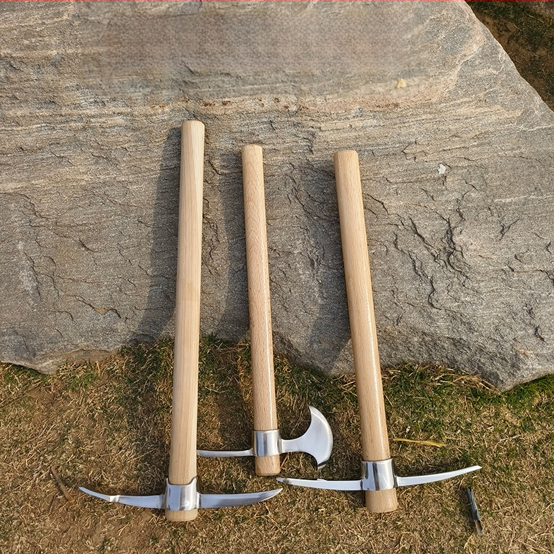 Nerūdijančio plieno išlikimo įrankių rinkinys: ledo kirvis, ledo dantis, kryžminis įrankis, alpinistinis įrankis