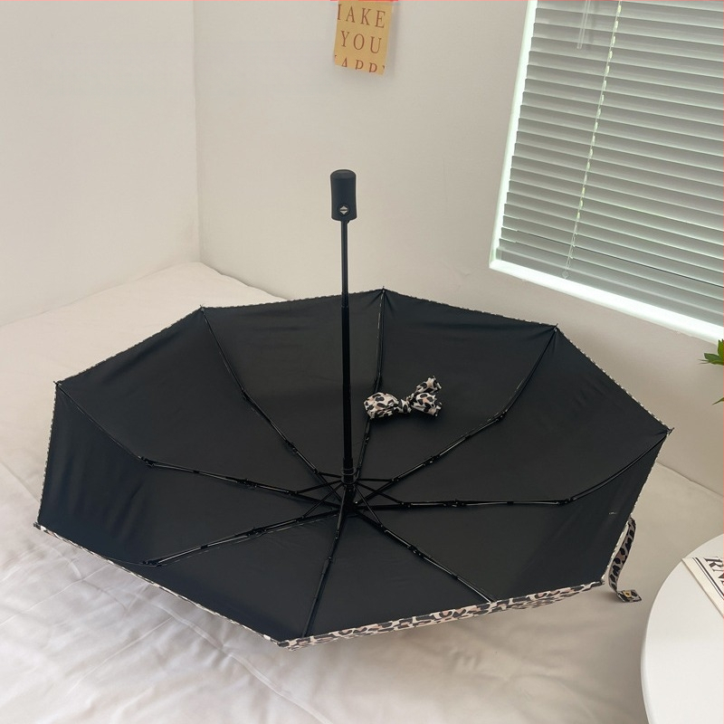 Leopardų spausdintas sulankstomas skėtis, vinilo audinys 190T, plieninis rėmas su 8 šonkauliais, automatinis atidarymas, UV apsauga UPF 50+