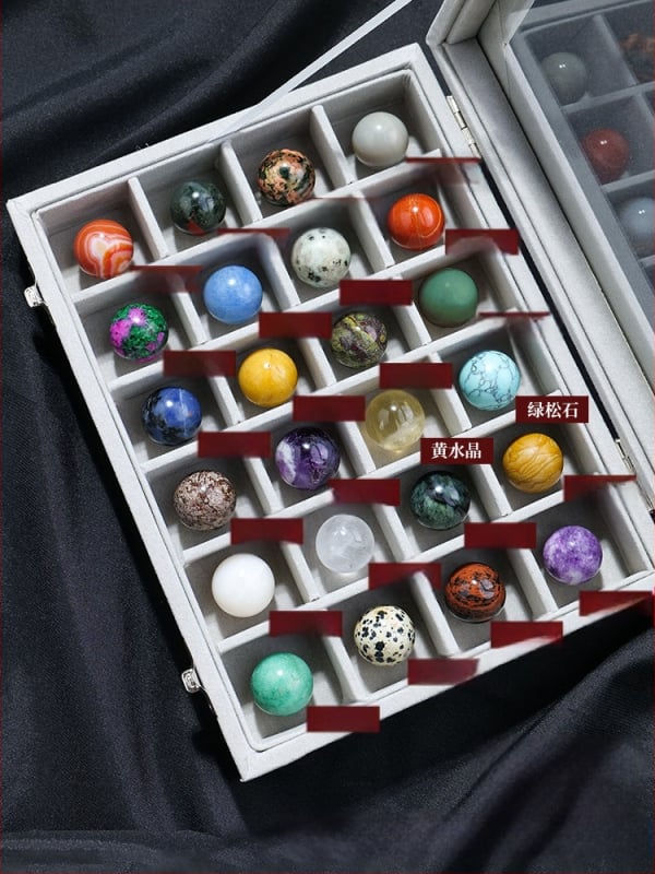 Kristalų rutulio mineralinių pavyzdžių rinkinys – natūralus kristalas, brangakmeniai, kabinamas dekoras, dovanos dėžutė, šiuolaikinis stilius