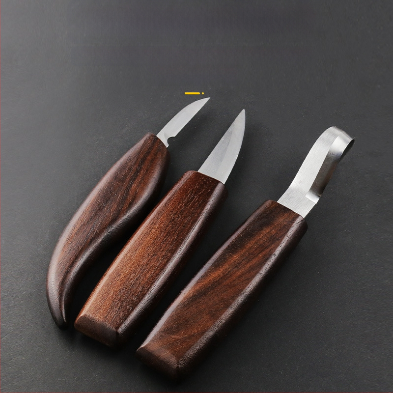 Journalists medžio drožybos įrankių rinkinys – riešutmedžio drožybos peilis, maketė, medžio šlifavimo peilis, šaukštų peilis, pjūvių apsauginės pirštinės