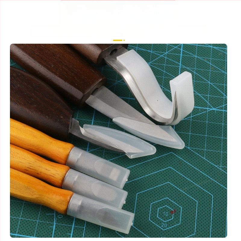 Journalists medžio drožybos įrankių rinkinys – riešutmedžio drožybos peilis, maketė, medžio šlifavimo peilis, šaukštų peilis, pjūvių apsauginės pirštinės