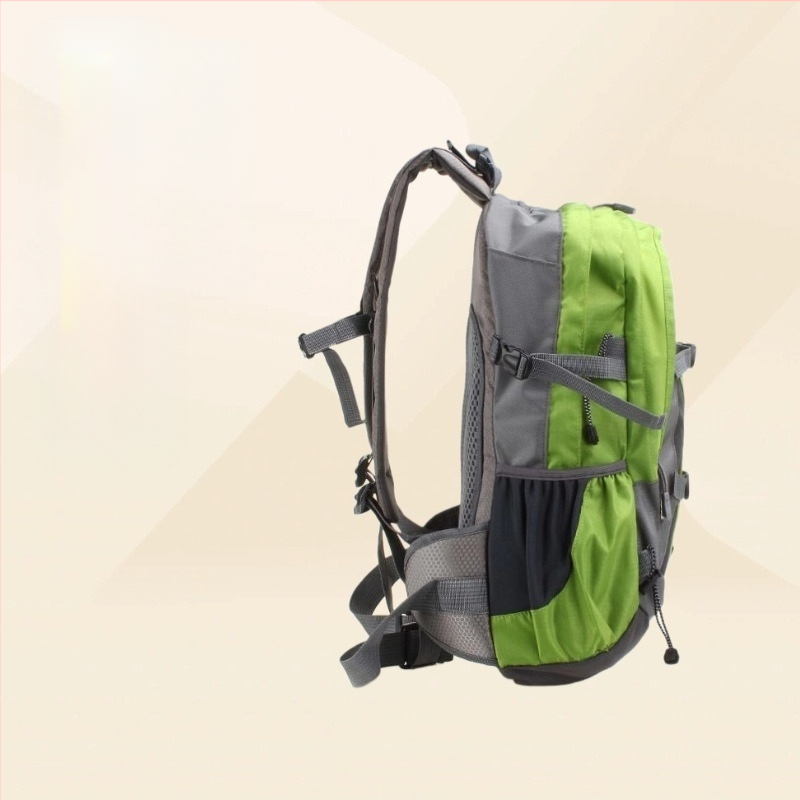 Pārgājienu mugursoma no izturīga Oxford auduma, lielas ietilpības, ūdens atgrūdoša, plecu siksnas ar gaisa spilveniem