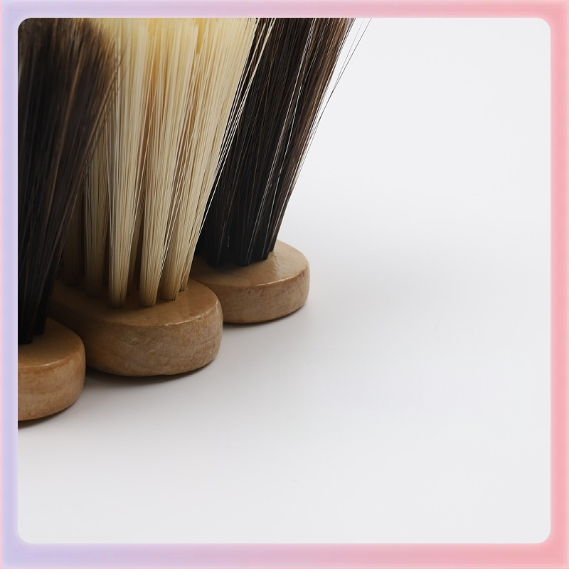 Guļamistabas suka ar koka korpusu un maigām rayon šķiedrām putekļu noņemšanai — piemērota dīvāniem un gultām, 120 gab./kartons