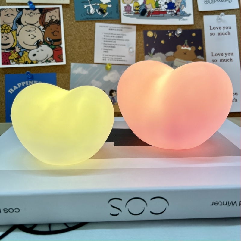 Bear Nordic noćna lampica u obliku srca – romantična atmosfera za studentski dom i spavaću sobu