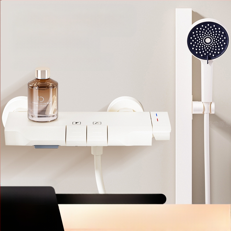 Vonios maišytuvas ir dušo komplektas su kvadratine dušo galvute, iš space aluminum, anodizuotas paviršius ir pastovios temperatūros funkcija.