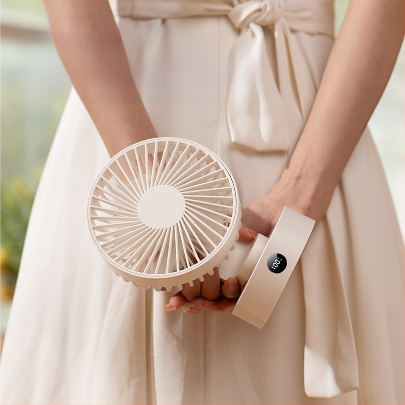 USB stalinis ventiliatorius, 5 mentelės, bešepetinis variklis, 5V 5W, įmontuota 1200–2000mAh baterija