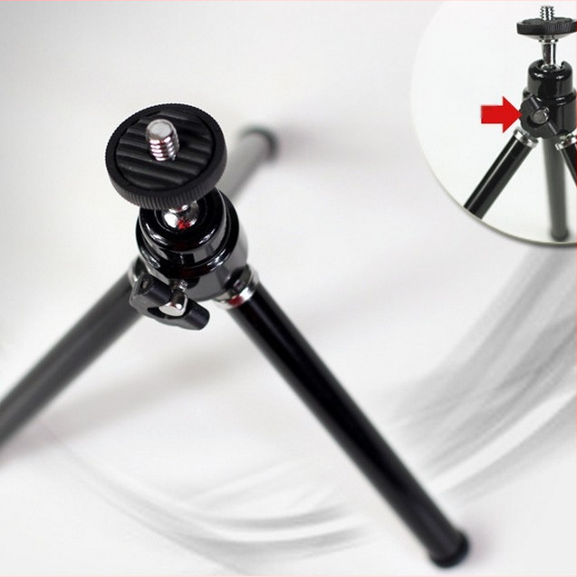 Mini asztali telefonhoz tervezett tripod, 2-szekciós teleszkópos – alumínium-plasztikából készített; kompatibil 45–85 mm-es telefonokhoz; magasság 11–22 cm; maximális teher 1