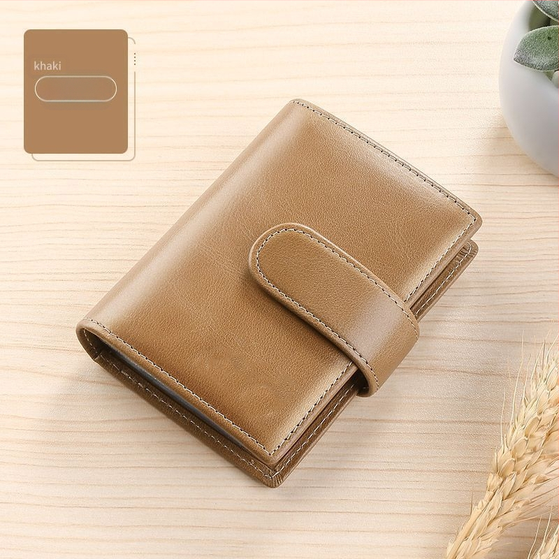 Kartes turētājs – PU materiāls, vairāki kartes nodalījumi, universāls vīriešiem un sievietēm, ūdensizturīgs, ļoti viegls, izturīgs pret nolietojumu