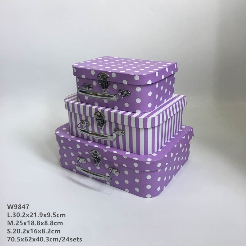 Сватбена подаръчна кутия за цветя с вечни цветя – Европейски ретро стил, преносим комплект от три куфара (модели W9844–W9847) с подаръчна опаковка