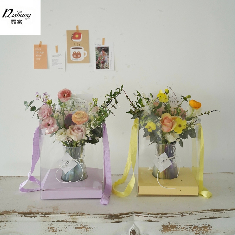 Kvadratinė skaidri PVC puokštės dėžutė su rankena, skirta dovanų ir gėlių įpakavimui, Modelis 07766, PVC + kartonas, 120 vnt dėžėje