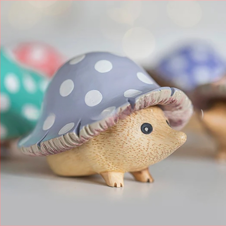 Κηπουρικό διακοσμητικό σε μορφή ποντικιού με μανιτάρι — από ρητίνη, στυλ καρτούν, γλυπτική