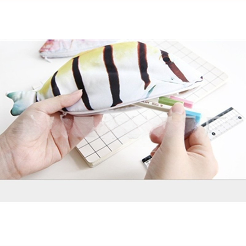 Плюшена чантичка за моливи с форма на риба, персонализирана, къс плюш, пълнеж PP памук, за възраст 14+