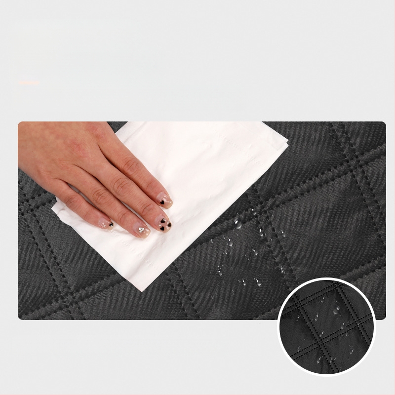 Kempinga piknika paklājs - ūdensizturīgs un mitrumu izturīgs, biezināts, viegli pārnēsājams, mazgājams veļas mašīnā; Materiāls: Chun Yafang; Svars: 900 g; Modelis MTN140; Piemērots vairākām personām