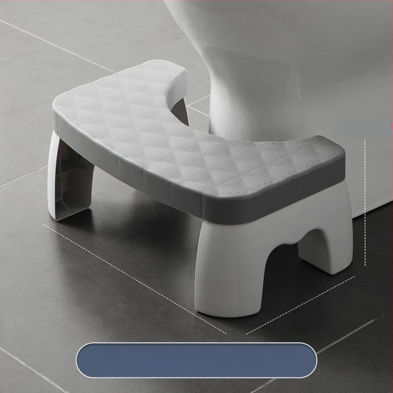 Plastikinė tualeto taburetė – neslystanti kojų atrama vonios kambariui ir biurui