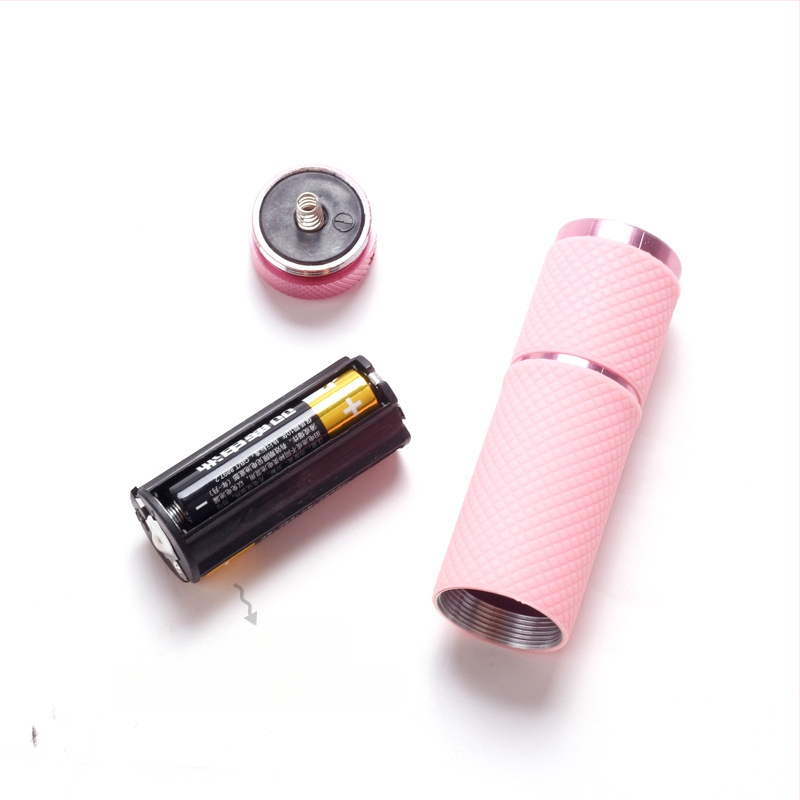 LED μίνι λαμπτήρας νυχιών για gel polish – γρήγορο στέγνωμα, φορητός φωτοθεραπευτικός λαμπτήρας; Μοντέλο: Flashlight lamp; Μάρκα: Today`s Show; Προέλευση: Yiwu; Καθαρό βάρος: 40 g.