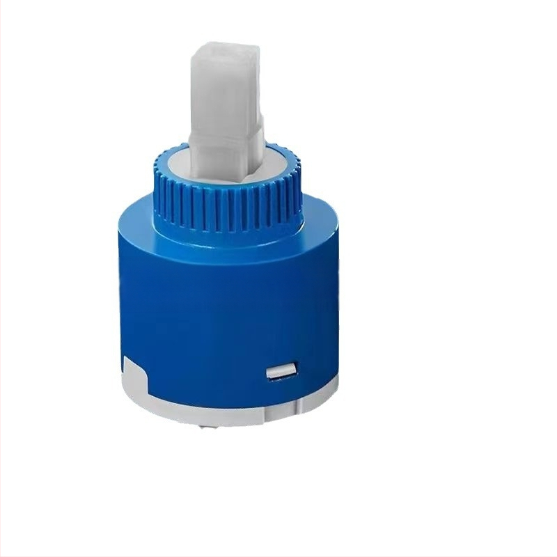 YLF-012 Keramički jedra miješajući ventil za vruću/hladnu vodu – za kuhinju i umivaonik, max. 99°C, 180° okretaj