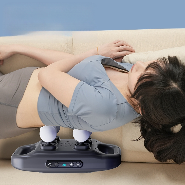 Perkusijski masažer s 6 nastavaka, brushless motor, ugrađena baterija 2000–4000 mAh, LCD zaslon, 5+ brzina, buka 36–45 dB