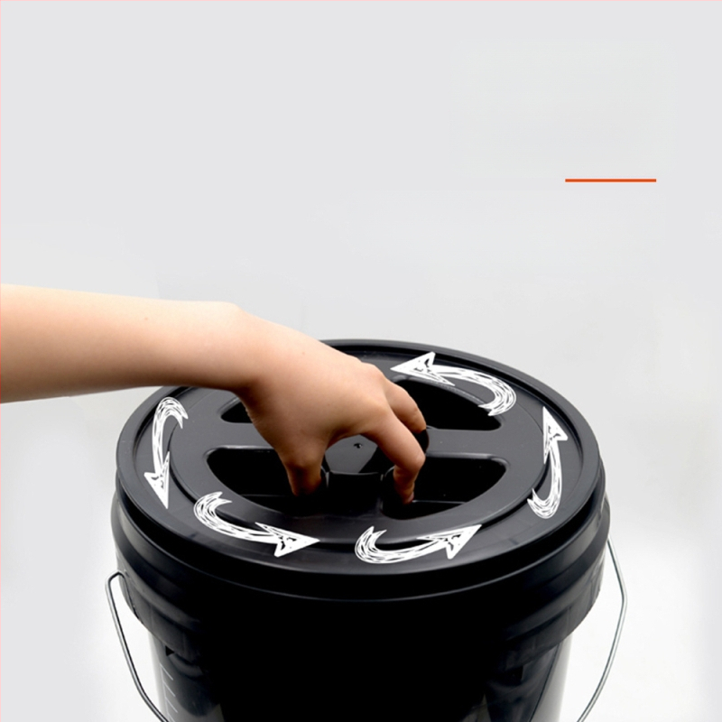 Divu kannu auto mazgāšanas komplekts ar vāku, izgatavots no rūpnieciska cieta plastika, pārnēsājams, modelis LTS001, ar smilšu filtrēšanas režģi