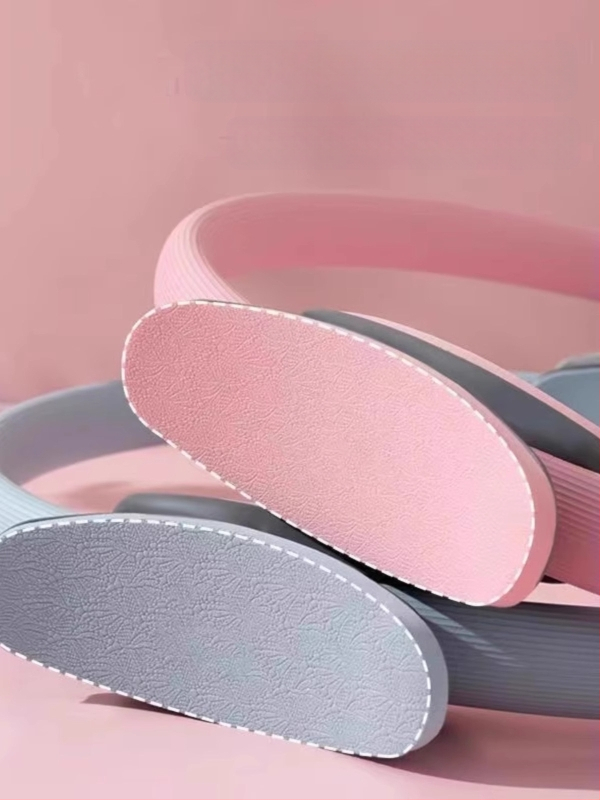 Pilates žiedas – TPE medžiaga – Flame prekės ženklas – kojų pasipriešinimo pratimai – nugaros raumenų treniruotė