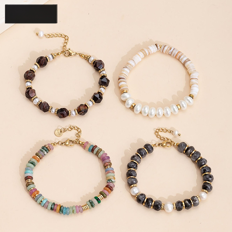 Narukvica od prirodnog tirkiza, boemski retro stil, ručno nizana, za žene