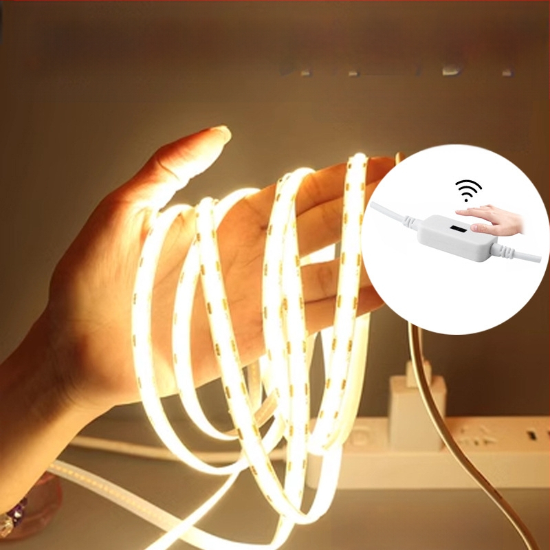 Monochrominė USB 5V LED juosta su 2835 LED, 60 LED, spindulio kampas 120°, vandeniui atspari