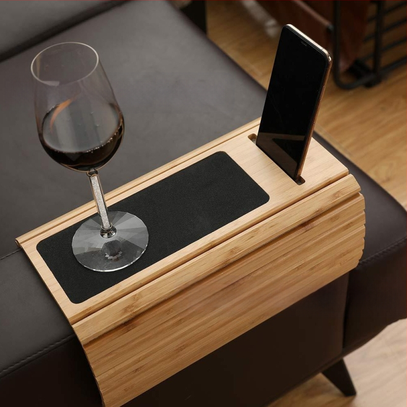 Medinė sofos atramos dėklas, sulankstomas ir lankstus, tinkamas gėrimams, užkandžiams ir telefonui