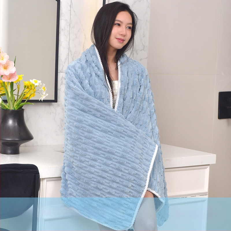 Koralinio fliso rankšluostis su džakardo apdaila, 150D, svoris 200–300 g, namų naudojimui